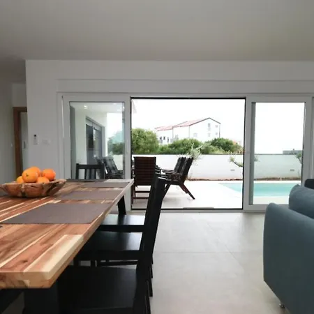 Villa Villa Ajlin